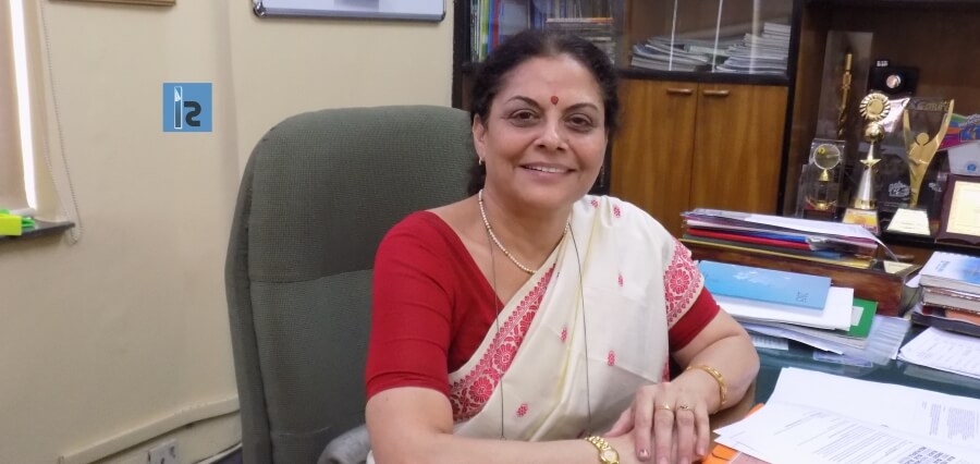 Meena Kak女士|主任| Lakshmipat Singhania學院